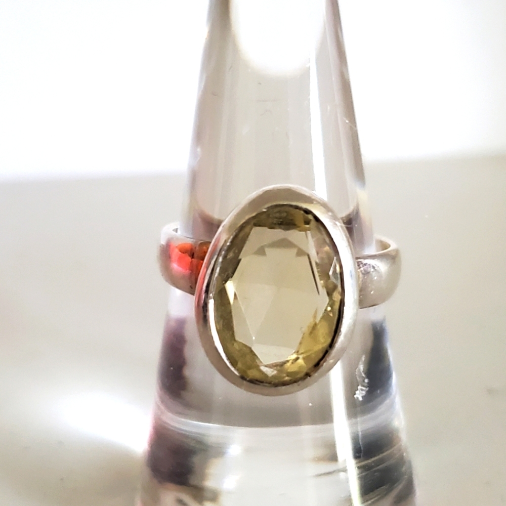 Ring Vintage Sterling Crystal Ring 8.5